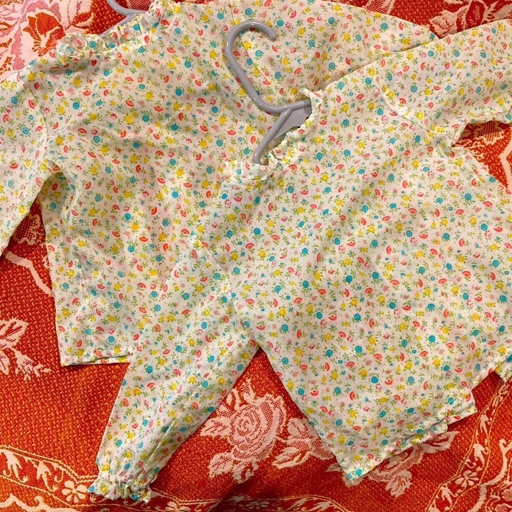 Vintage 50’s Twins set!!! Super rare 18-24m. 2 matching blouses back buttons 150